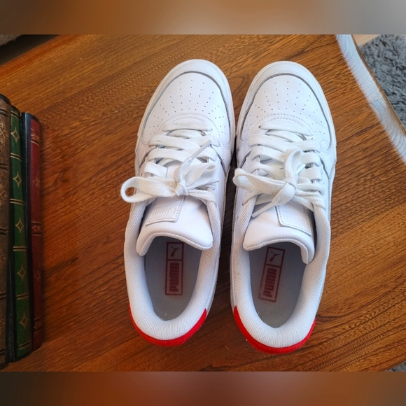 Puma shoes 9.5US, 42.5 - Picture 3 of 6